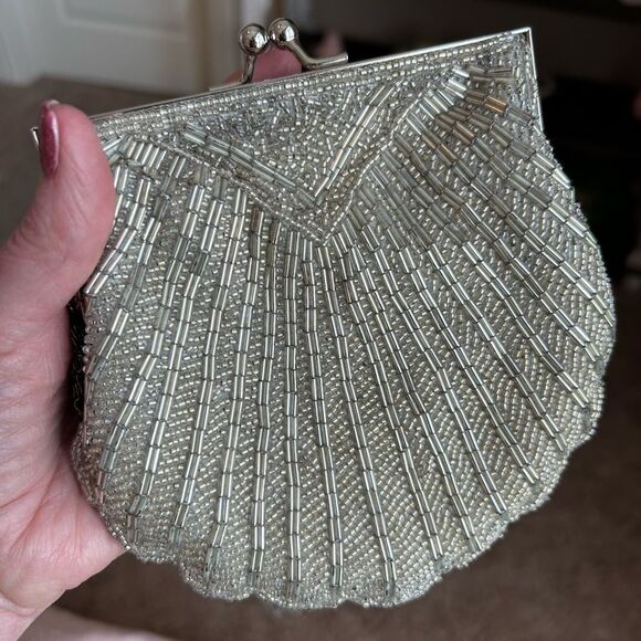 EUC Beaded Evening Bag/crossbody - Picture 2 of 5